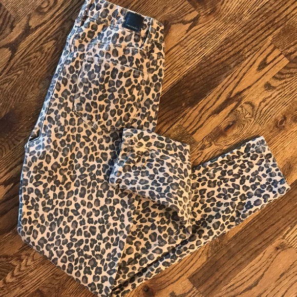 YMI Jeans Leopard Cheetah Print Skinny Jeans - Picture 2 of 11